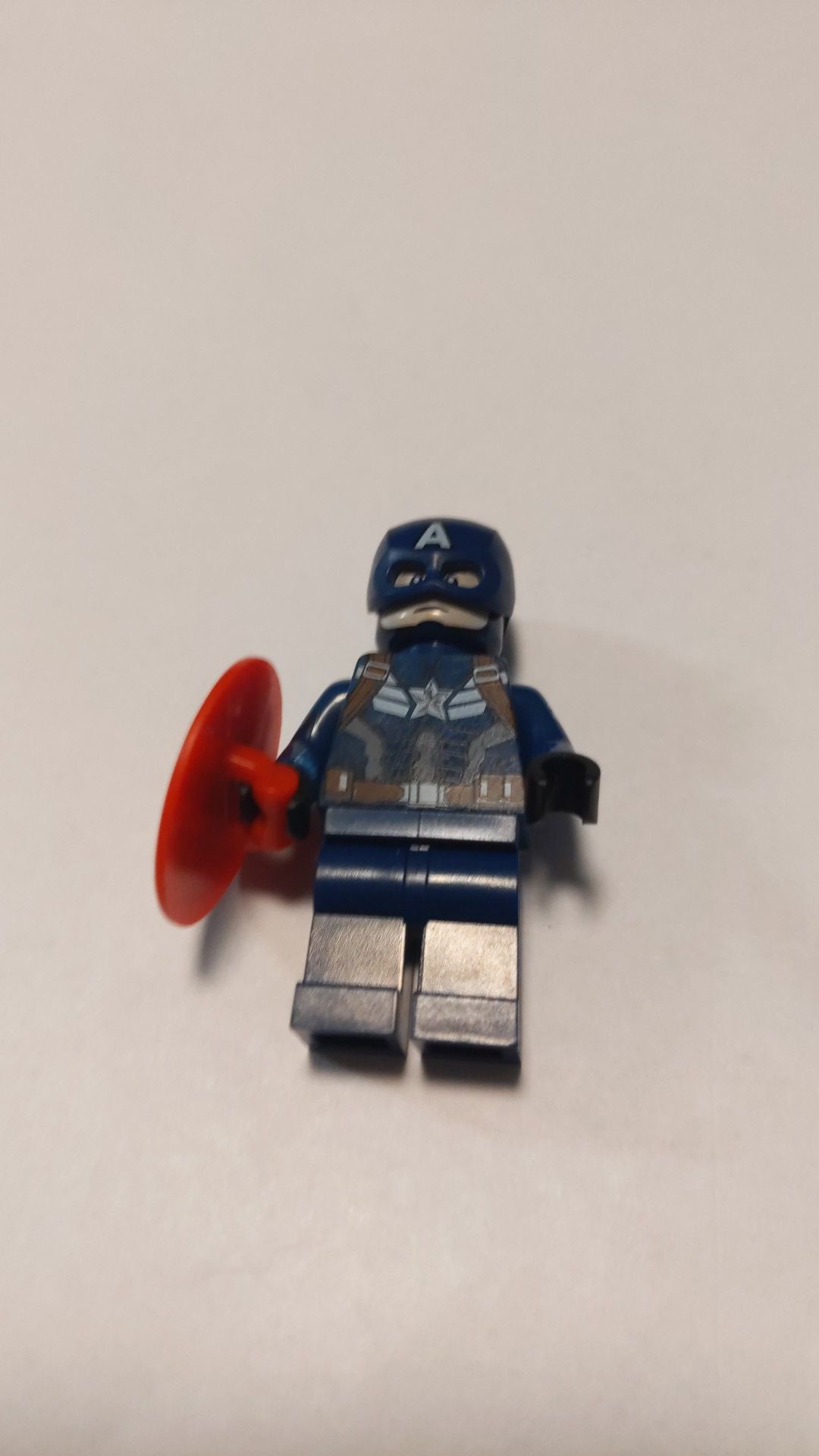 Lego avengers captain america minifigure