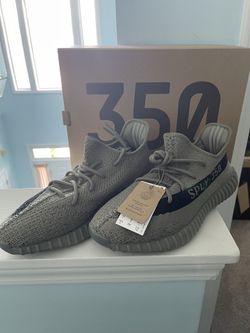 BNIB Adidas Yeezy Boost 350 V2 Size 10.5 / Granite