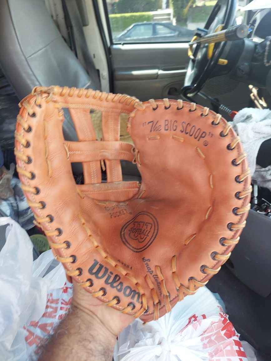 Wilson First Baseman Glove