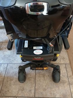 Q6 Edge 3 Power Wheelchair