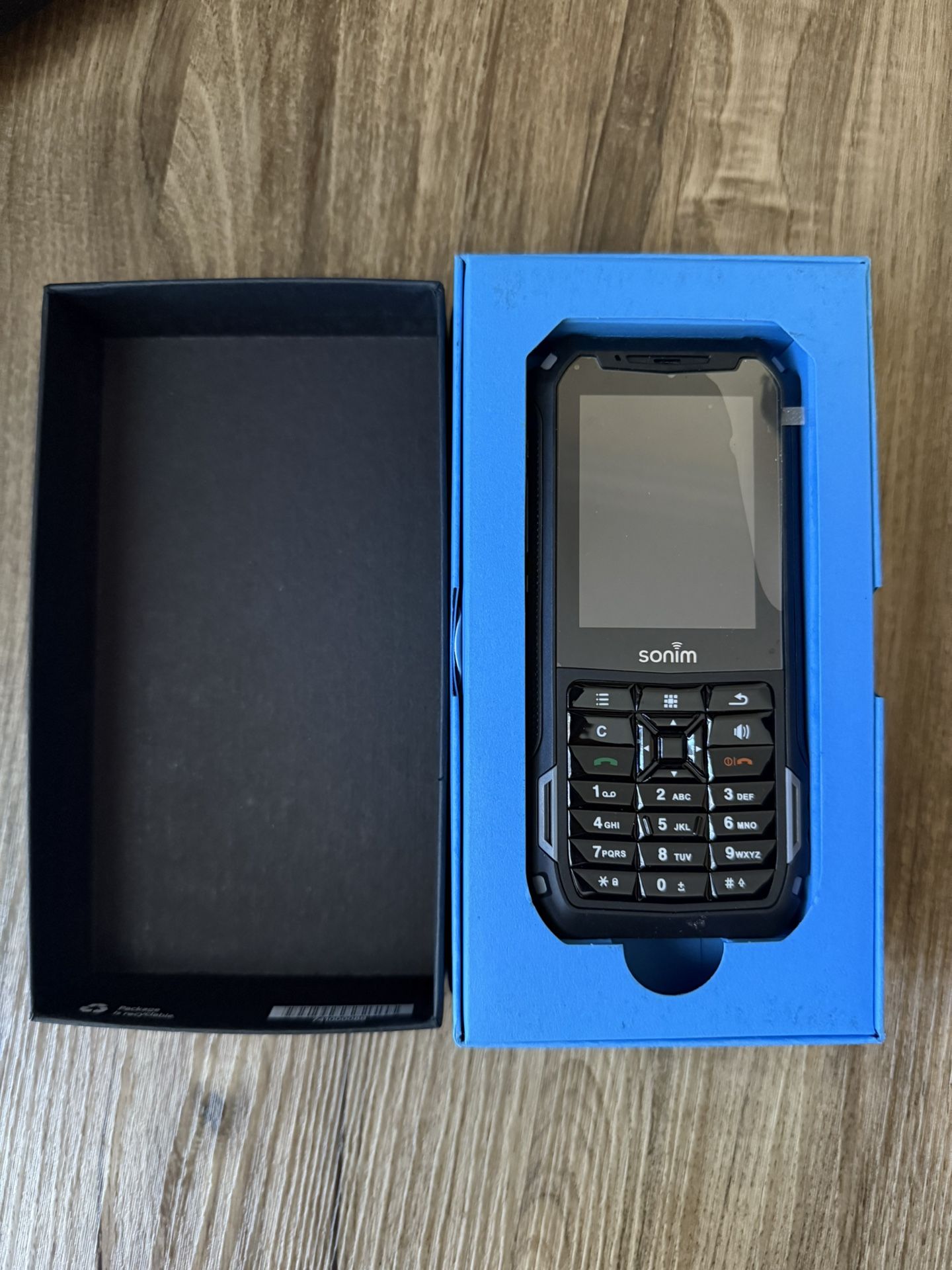 Sonim XP5s XP5800 - 16GB - Black on Grey (UNLOCKED) . Indestructible Smartphone