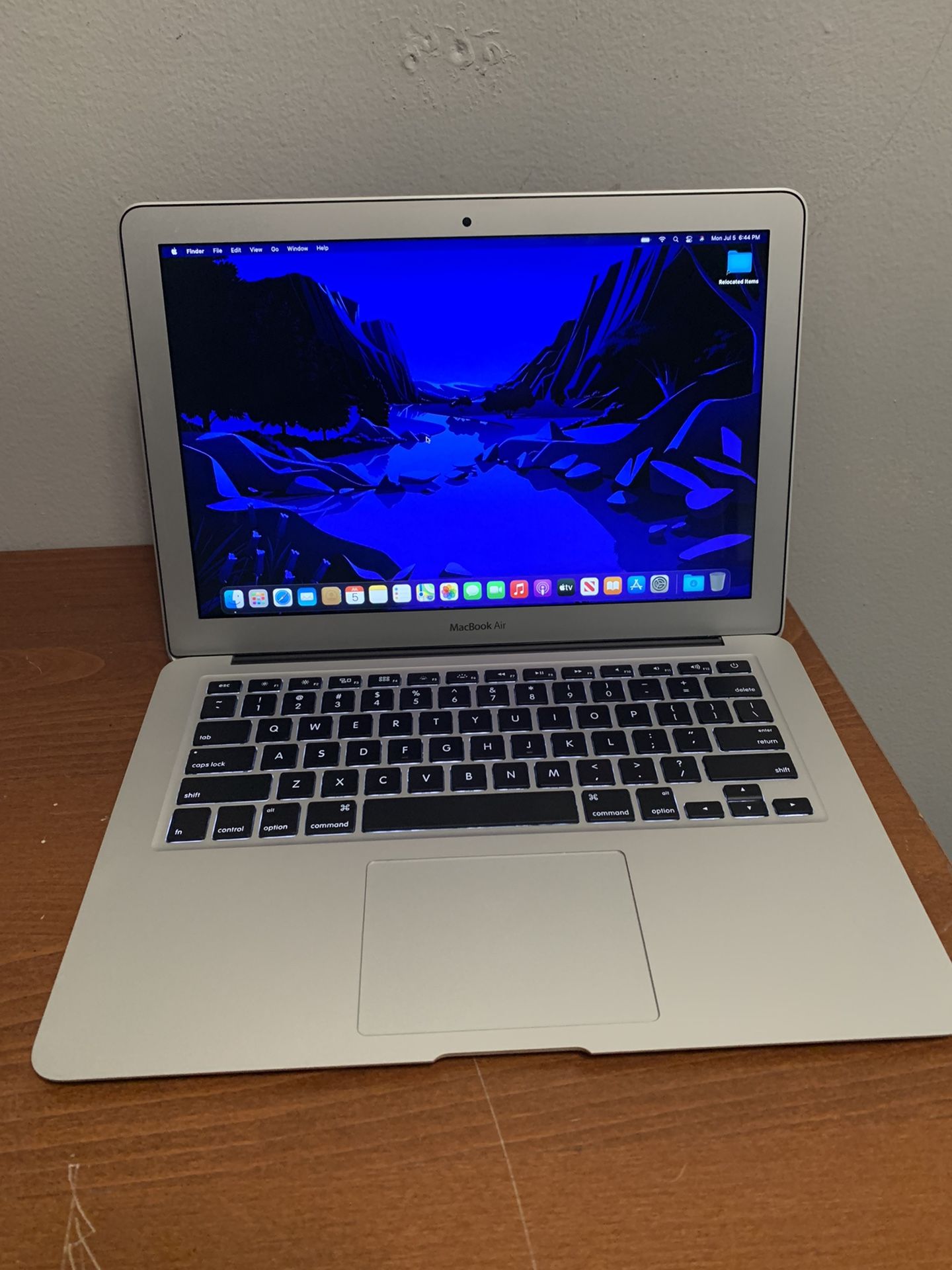 Operating System Macbook Air 2017 Update To Big Sur Apple MacBook - Main Image