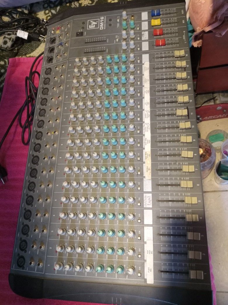 16 Canales Mixer