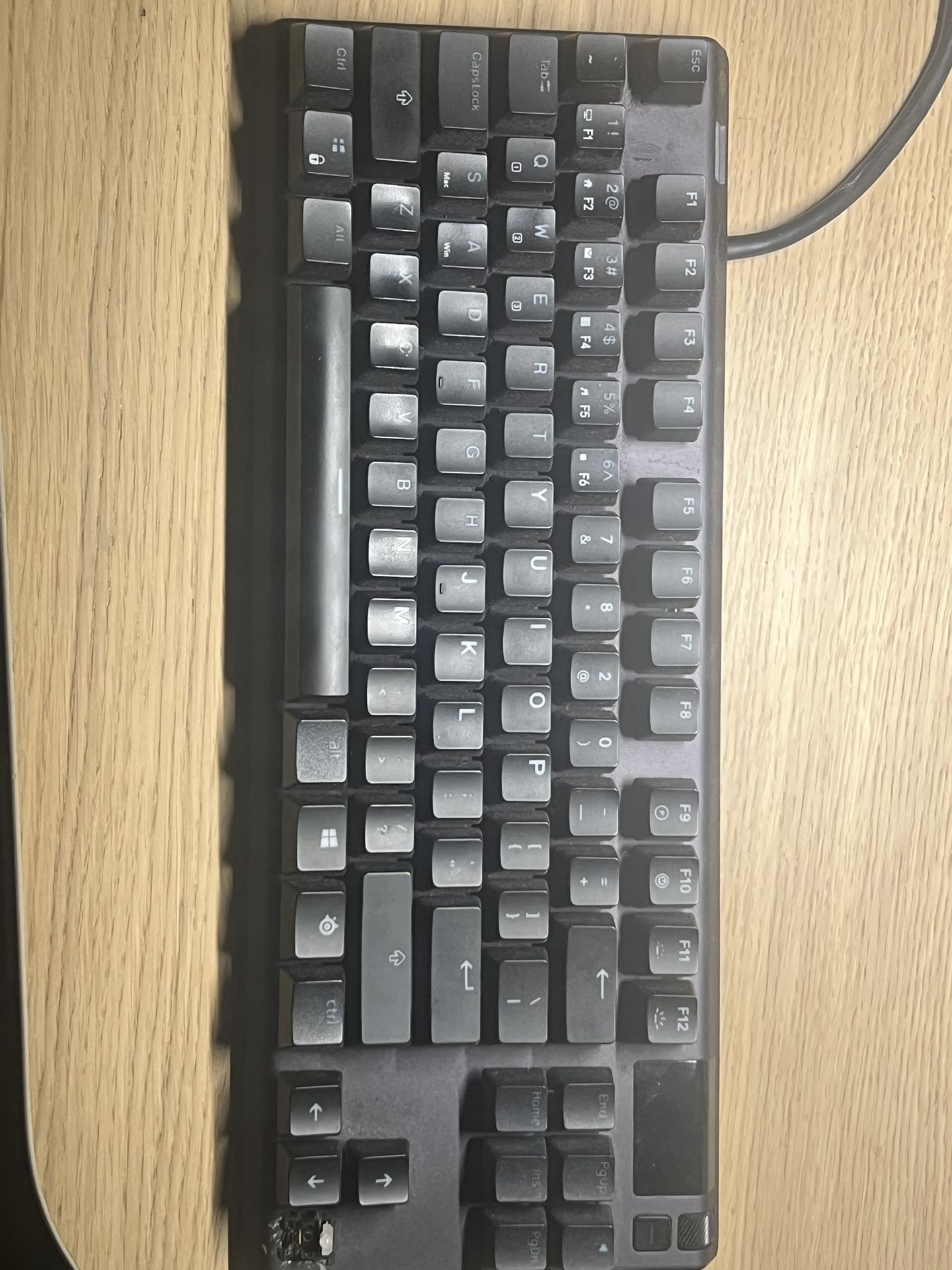 Apex Pro TKL (1 Broken Key ) 