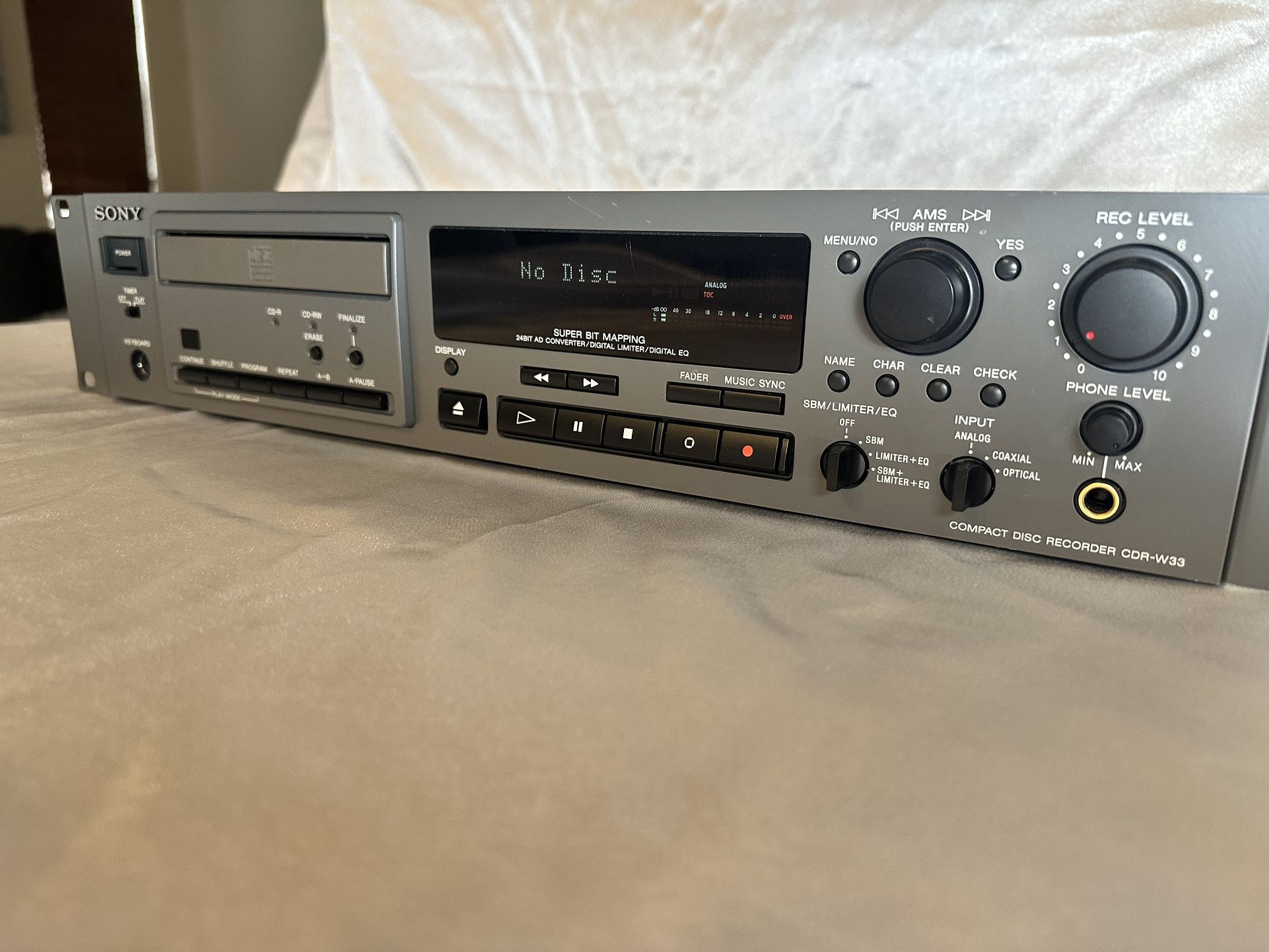 RARE! Sony CDR-W33 Professional Rack Mount CD Recorder