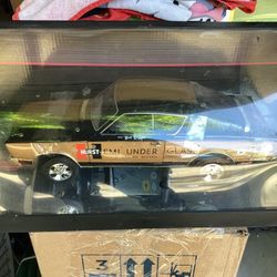 1:18 Scale Highway 61 Hemi Under Glass Barricuda
