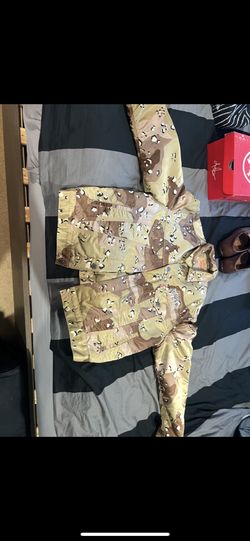 Supreme Levi's Nylon Trucker Jacket Small