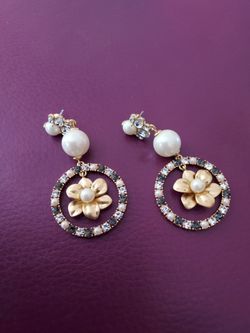 Kate Spade pierced dangle earings