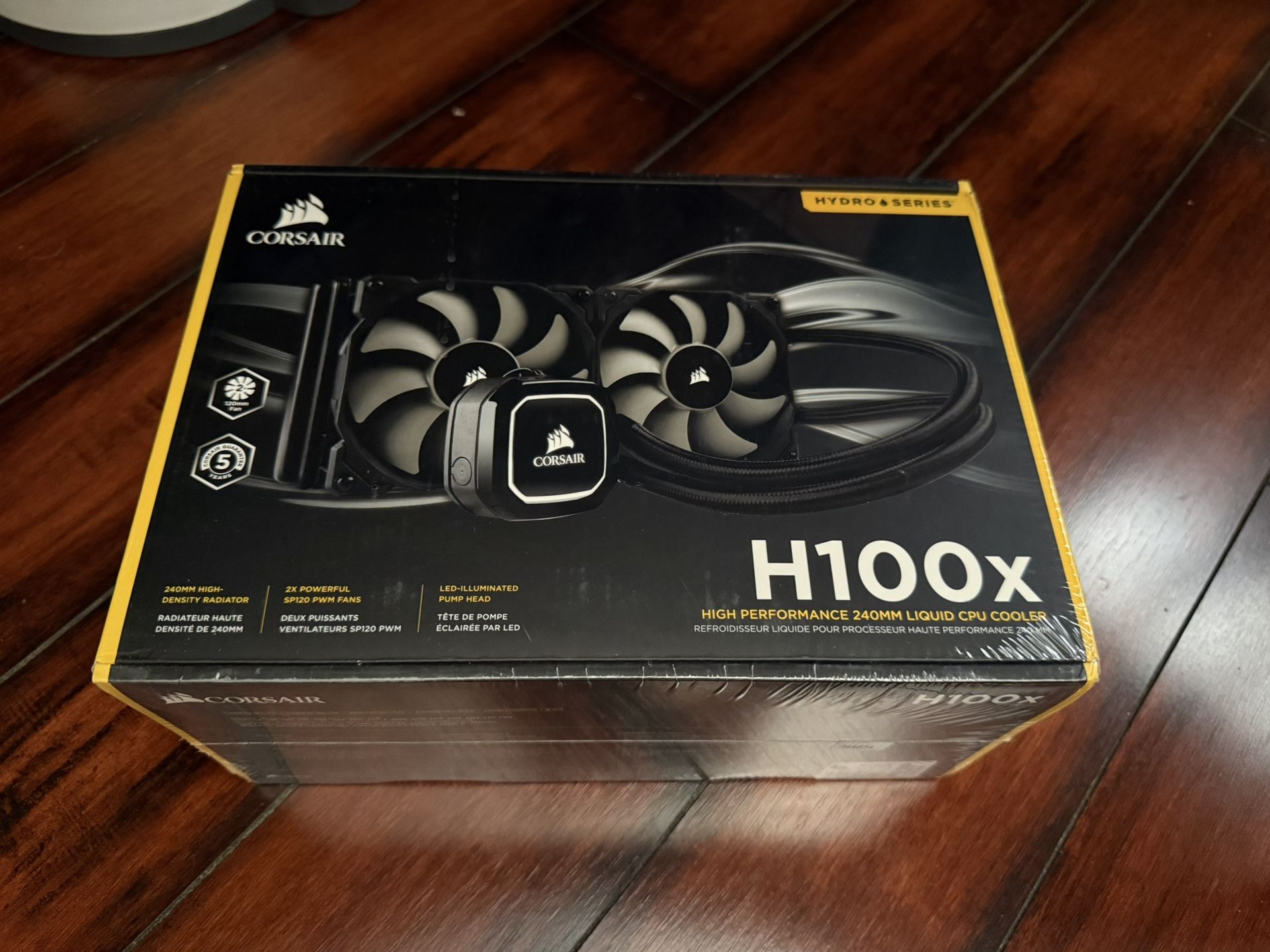 Corsair Hydro H100x 240MM AIO Liquid CPU Cooler New