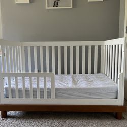 Baby Mod Crib/toddler Bed And Pottery Barn Mattress