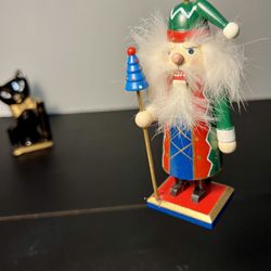 Vintage 1990s Green Hat Elf With Christmas Tree Nutcracker Christmas Ornament 5”