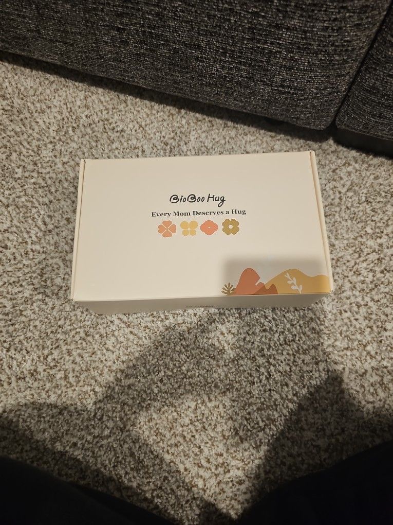 NEW BIOBOO Hug Wearable Breast Pump