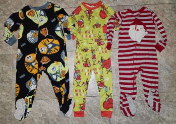 Disney a nightmare before Christmas, dr Seuss & carters Christmas 🎄 pj onesies