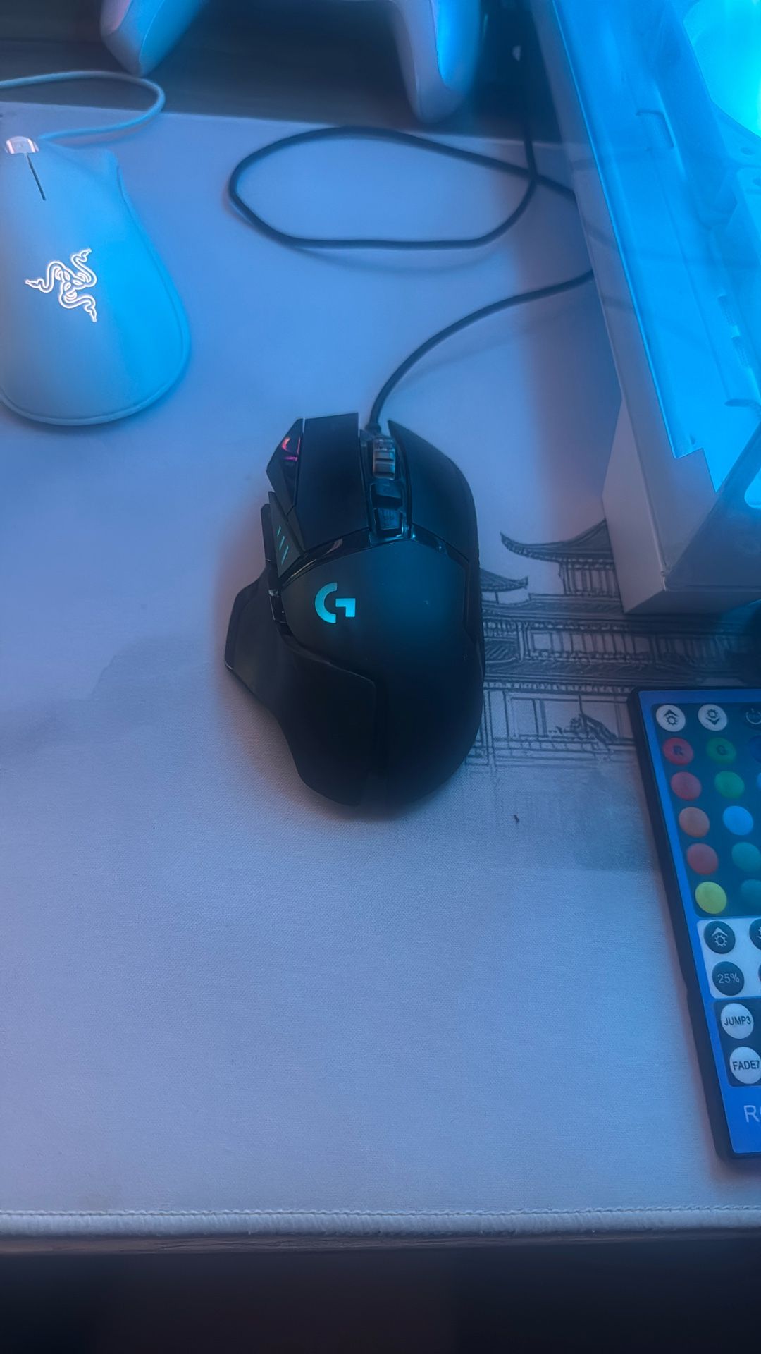 G Logitech G502 Hero With Weights