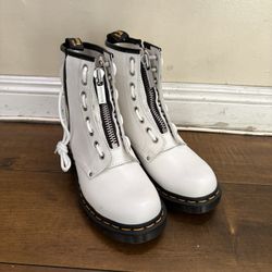 Doc Martens White Combat Boots – Size 6.5 – Brand New 