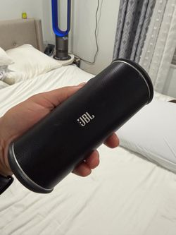 JBL Flip 2 Portable Bluetooth Speaker – Black