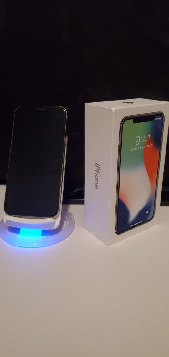 iPhone X | 256gb | Silver | Unlocked