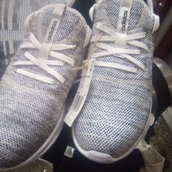 Adidas Tennis Shoes New