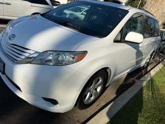 2015 Toyota Sienna