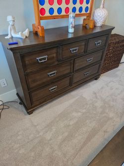 Dresser