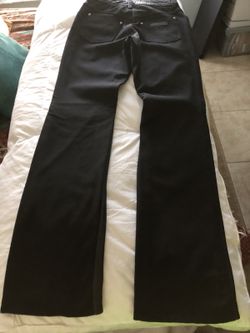 HARLEY DAVIDSON AUTHENTIC LEATHER CHAPS WOMENS SIZE 2-30waist. All Leather Front Legs & Spandex/Jean Material Back of Legs & Butt for Extreme stretch