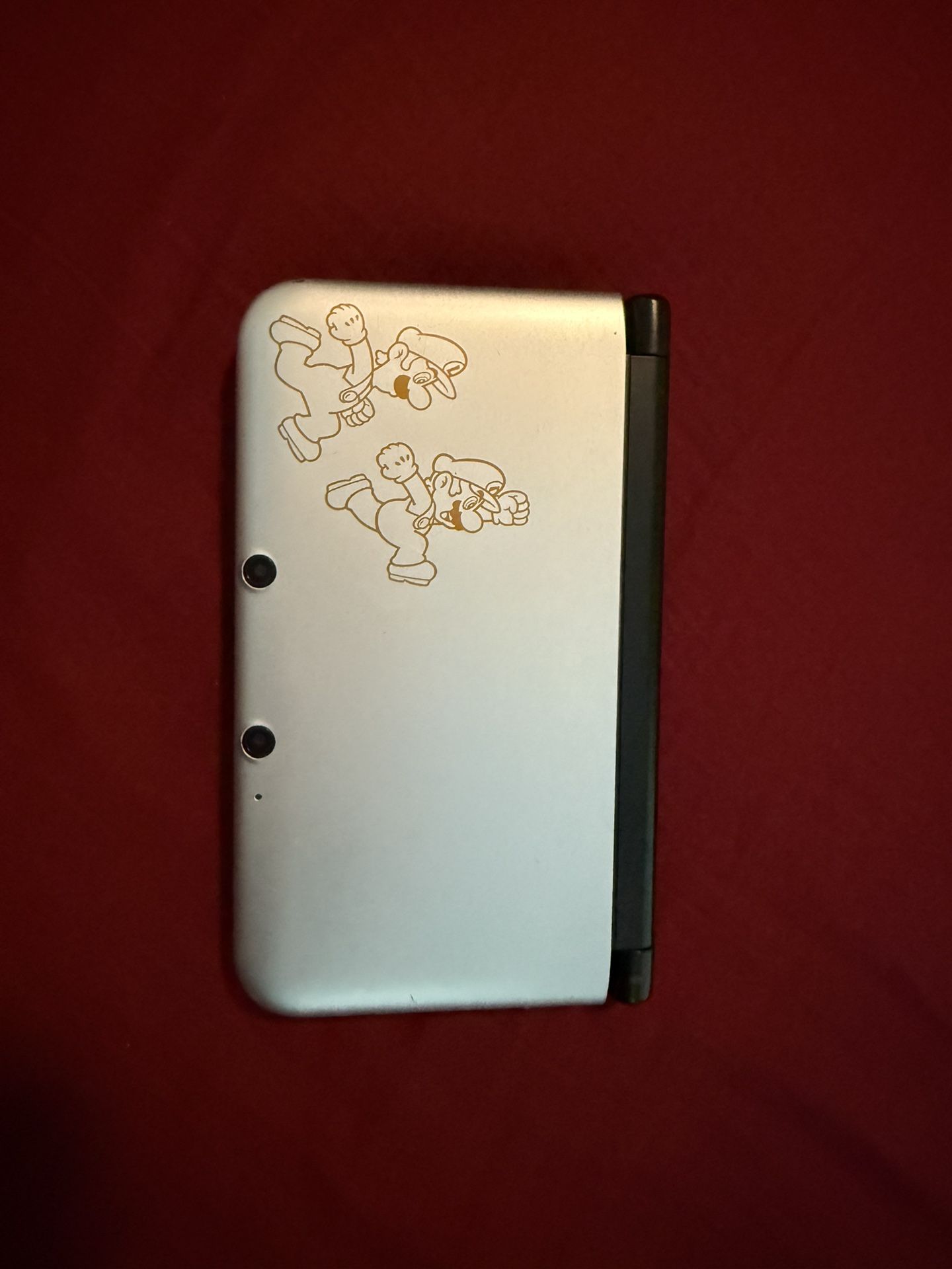 Nintendo 3DS XL The Year Of Luigi