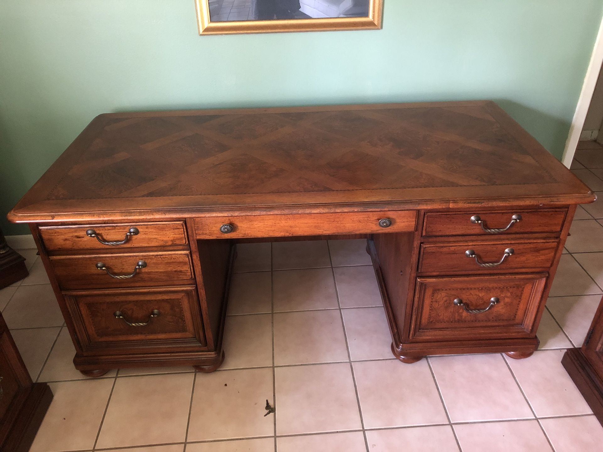 Thomasville British Gentry Msrp Dining Room Table