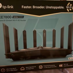 Wi-Fi 6E Router – TP-Link AXE7800 Archer AXE95 (Like New)