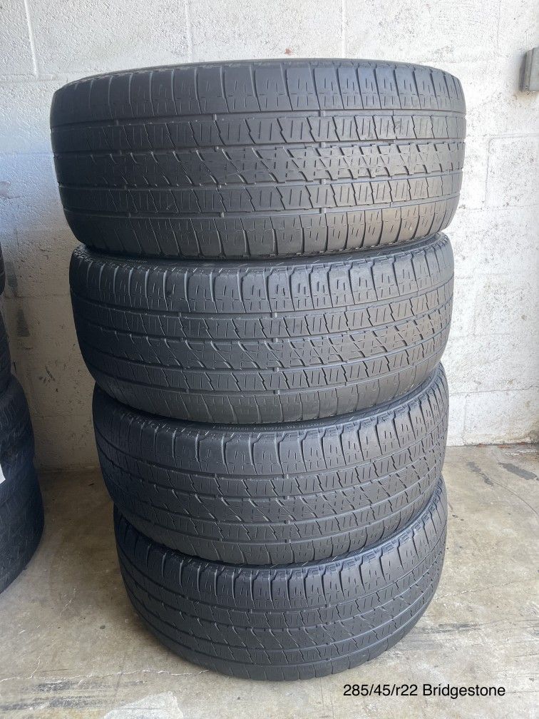 285/45/r22 Bridgestone ALL FOUR (4) TIRES