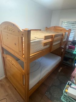 Broyhill Twin Bunkbed