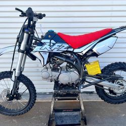 Brand New Dirt Bike  125cc