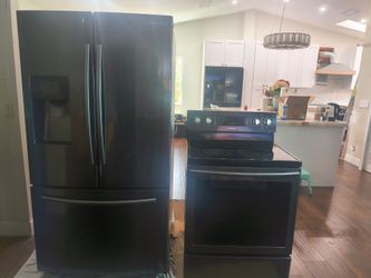 Samsung Black Stainless Steel Appliance Set