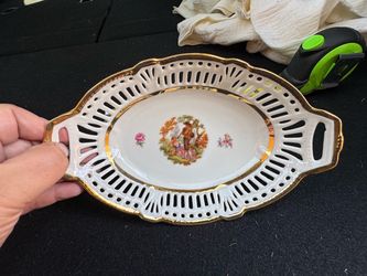 Porcelain Reticulated Oval Dish with Gold Trim