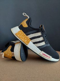 Adidas NMD R1 Disney Bambi – Women's US 7.5 (EU 39⅓)
