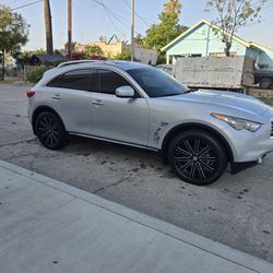 2014 Infiniti Qx70