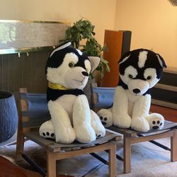 4 - Extra Large Stuffed Animals 