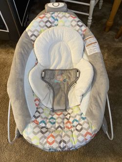 Ingenuity automatic bouncey infant seat