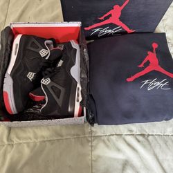 Jordan Retro 4s Still Very Clean Size 10.5