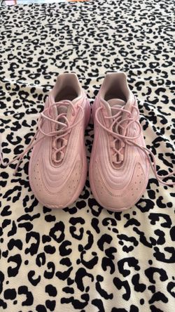 ADIDAS WOMENS ATHLETIC SNEAKERS  
