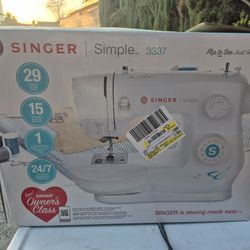 Singer Sewing Machine