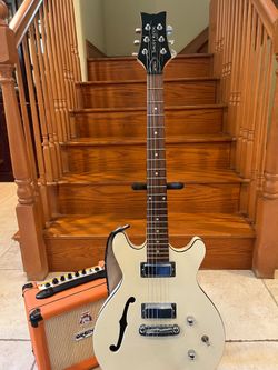 Daisy Rock Retro H Semi Hollow w/ Orange Crush 12 Amp