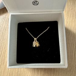 Gold Initial L Necklace