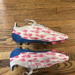 Predators cleats