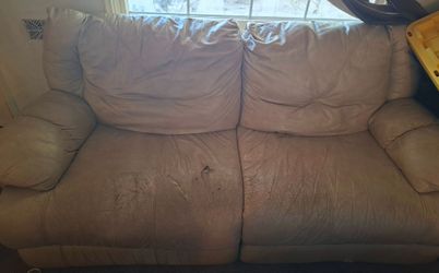 FREE COUCH!!