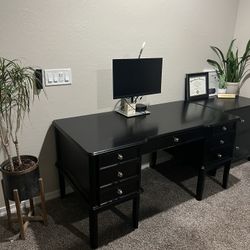 Office desk, File Cabinet and Hutch 
