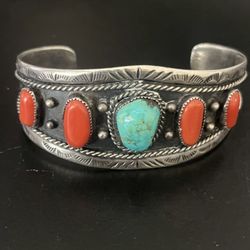 Vintage Native American jewelry Bracelet ; Sterling Silver / Red Coral