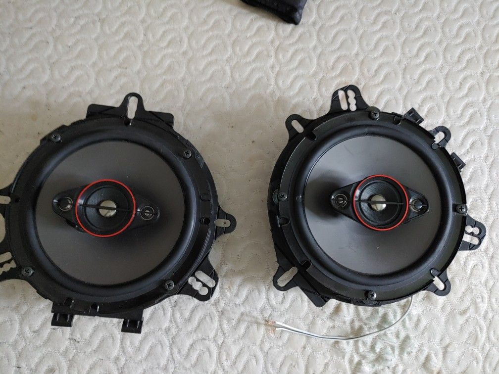 6×5 Pioneer Speakers