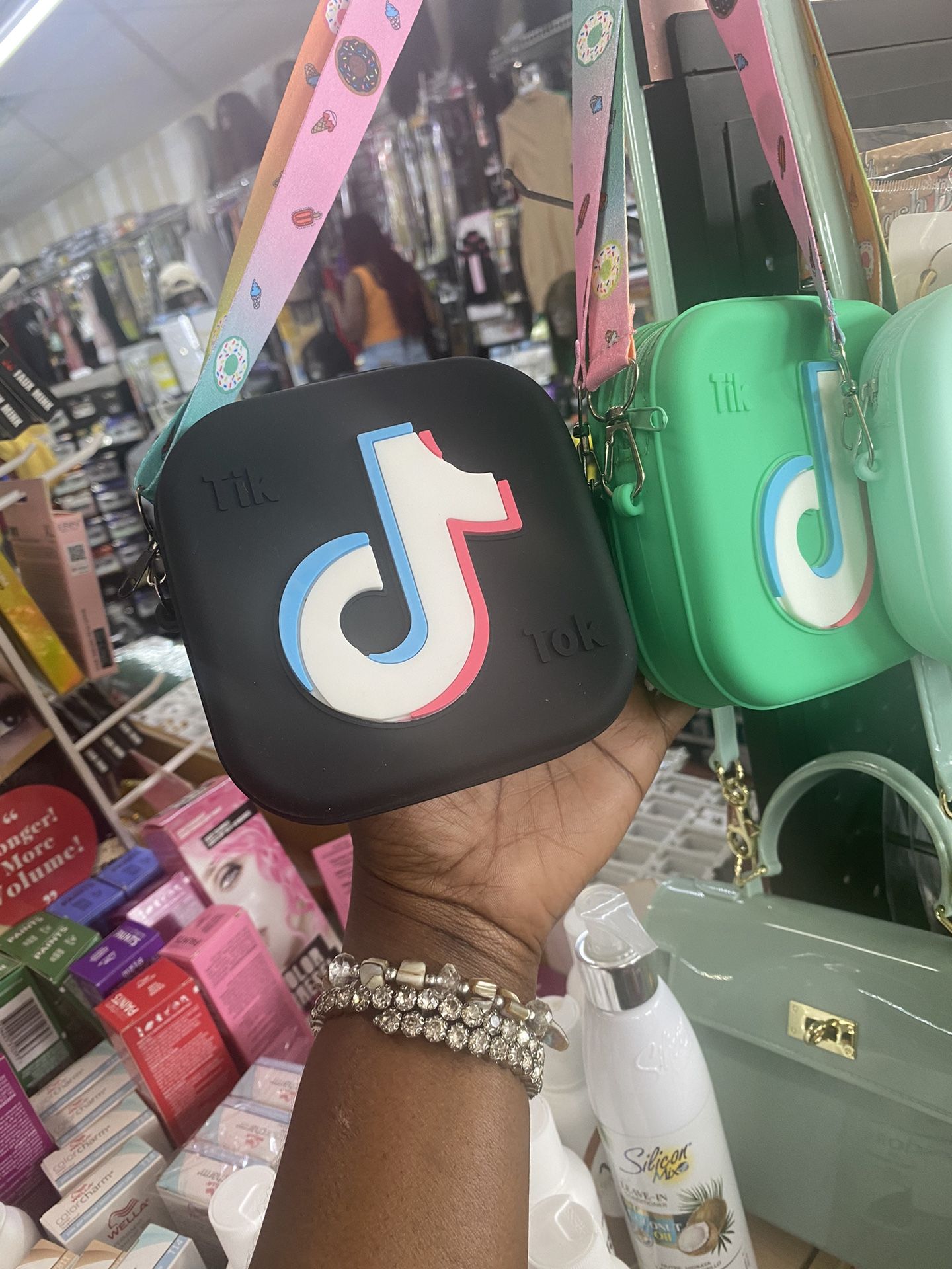 TIC TOC PURSES