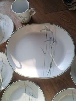 1980s shadow iris print