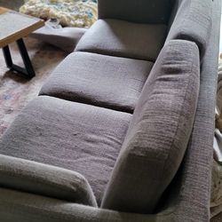 Article Couch /grey cloth